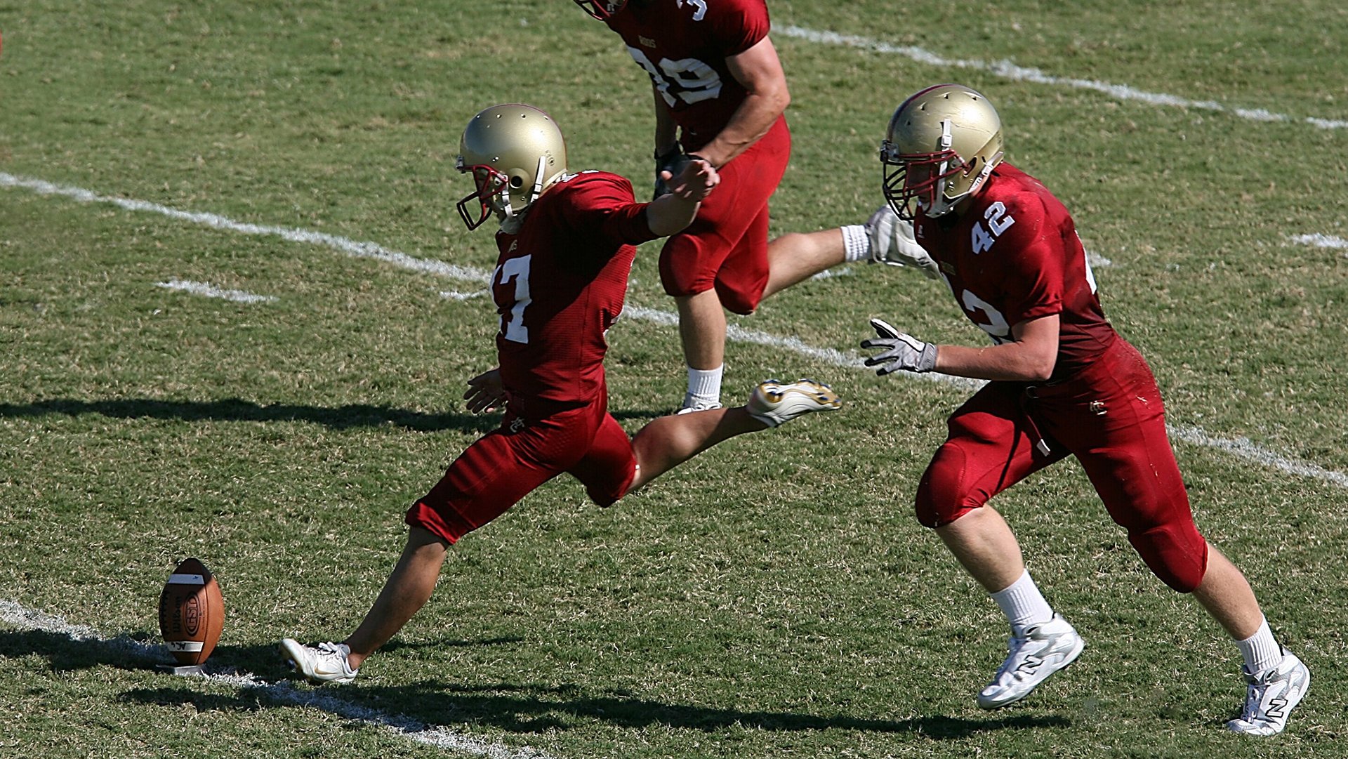 《电子竞技的“明星制造机”:打造潮流偶像》,明星创建的电竞战队